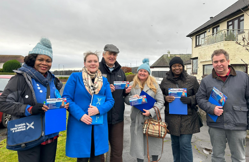 Amanda Hampsey campaigning in Helensburgh