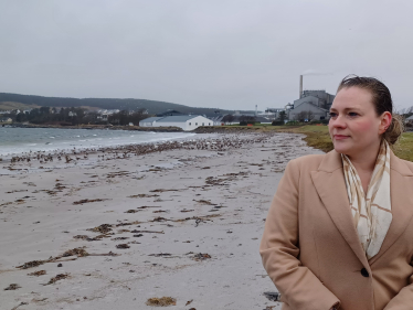 MP Candidate Amanda Hampsey on Islay